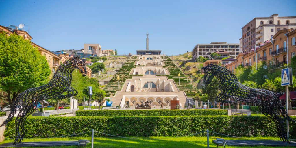 Grand Cascade - Yerevan city tour